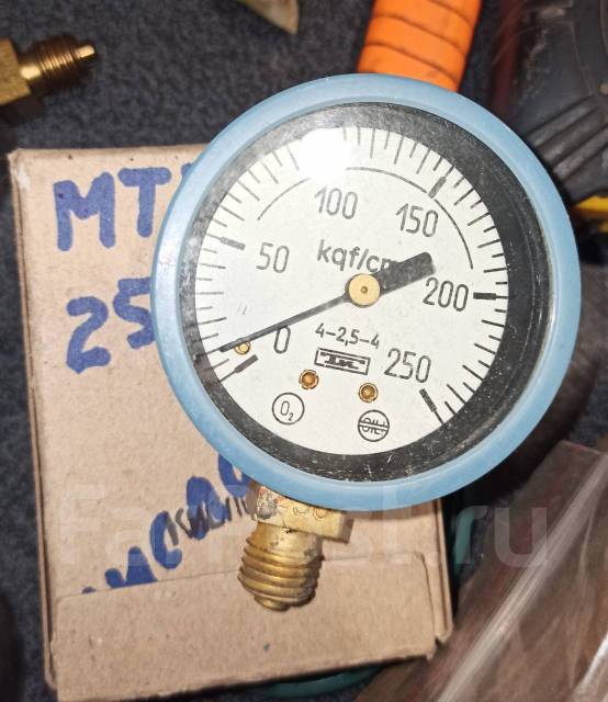 МТП-1М 250 кгс/см2 манометр радиальный D=60мм М12*1,5 2шт, новый, в ...