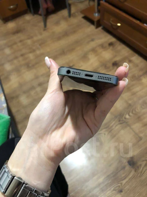 Apple iPhone 5s. �/�, �����, 3G, 4G LTE, NFC ����