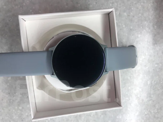 Samsung Galaxy Watch Active2 ����
