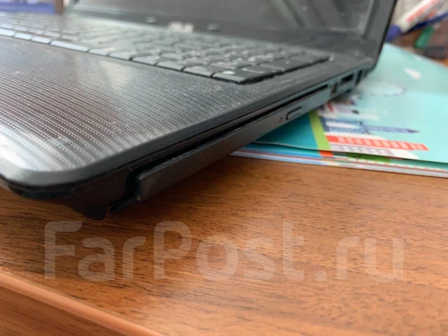 Asus X52JB. 15.6", ��� 2048 ��, WiFi: 1, Bluetooth: 1 ����