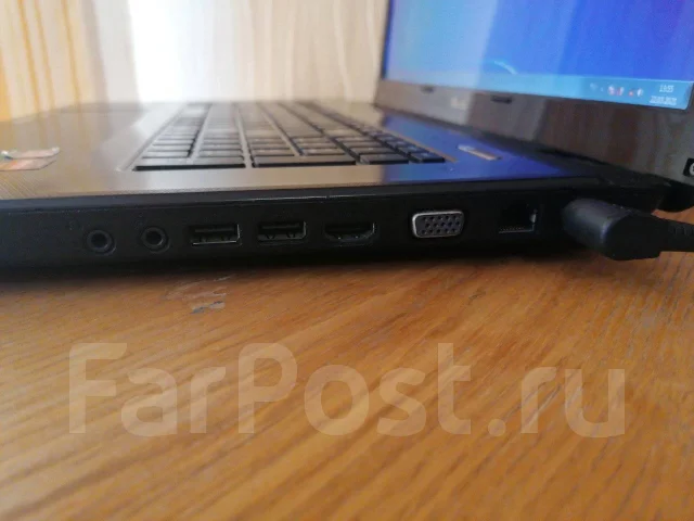 Asus K72DR. 17.3", 2,3����, ��� 4 ��, ���� 465���, WiFi: 1, Bluetooth: 1 ����