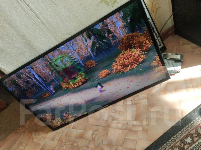 Samsung UE40F6400. LED ����