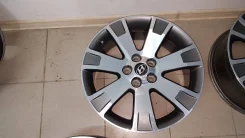 ����� ����� 18" � ���� Kumho 235/45R18. 7.0x18", 5x114.3, ET67 ����