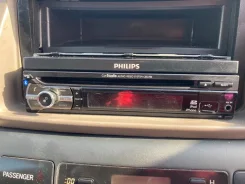 Philips CED-750 ����