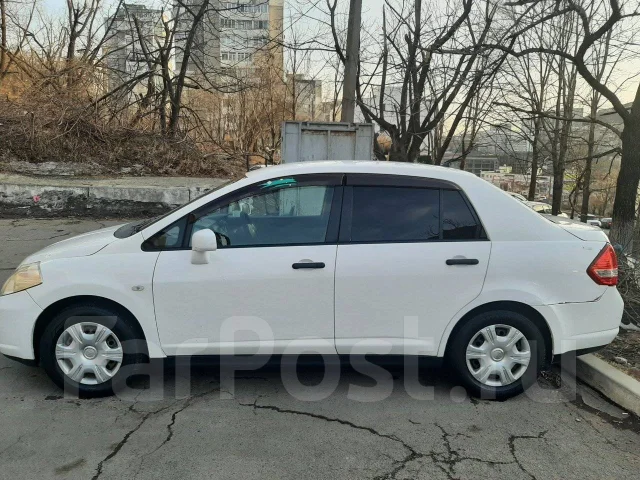 Nissan Tiida Latio. ��������, 1.5, ������, 306 000����. �� ����