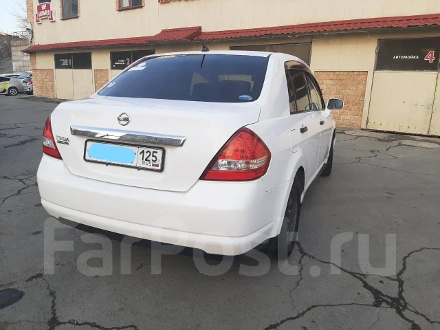 Nissan Tiida Latio. ��������, 1.5, ������, 306 000����. �� ����