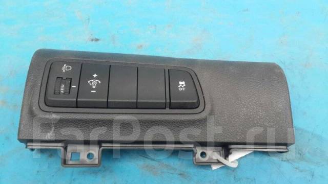 Красная кнопка стояночного тормоза на спецтехнику. 2006 кнопка обогрева зеркал. Hyundai tucson 2008 кнопка включения противотуманных фар. Блок кнопок hyundai tucson 3. Кнопка на хундай туксон.