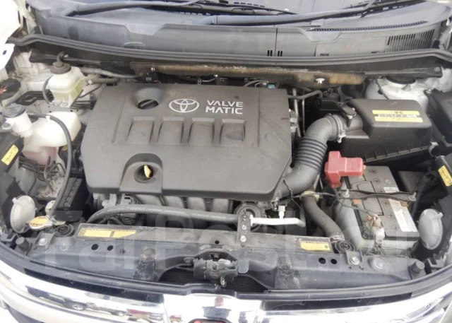Toyota Isis. 11 ����