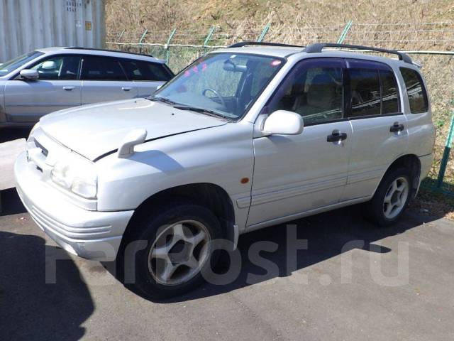 Suzuki escudo td52w