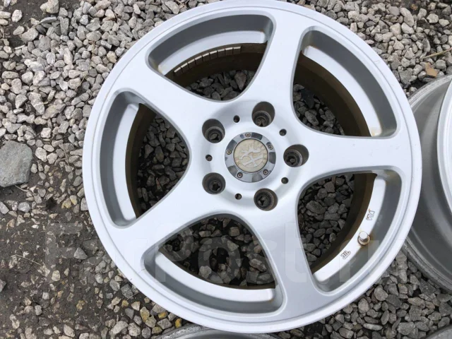Bridgestone Erglanz. 6.5x15", 5x114.3, ET38 ����