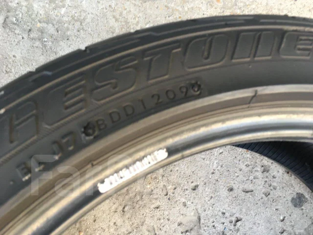 Bridgestone TS-02. ������, 2009 ���, �/�, ����� 40 % ����