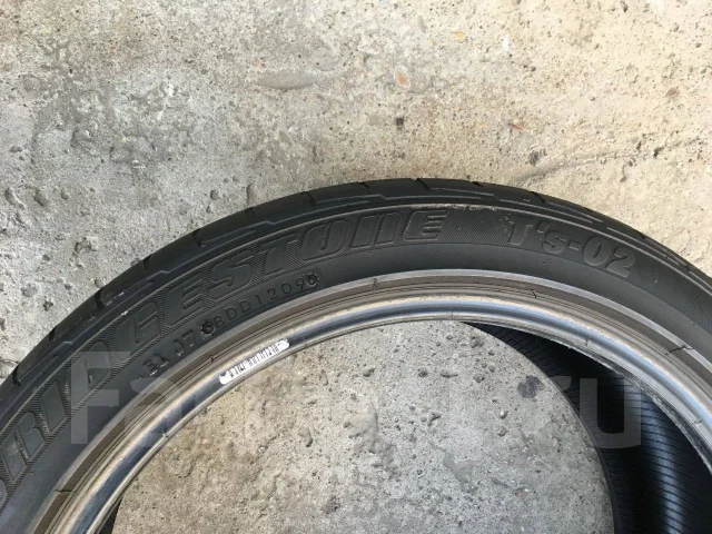 Bridgestone TS-02. ������, 2009 ���, �/�, ����� 40 % ����