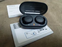 Sony WF-XB700 ����