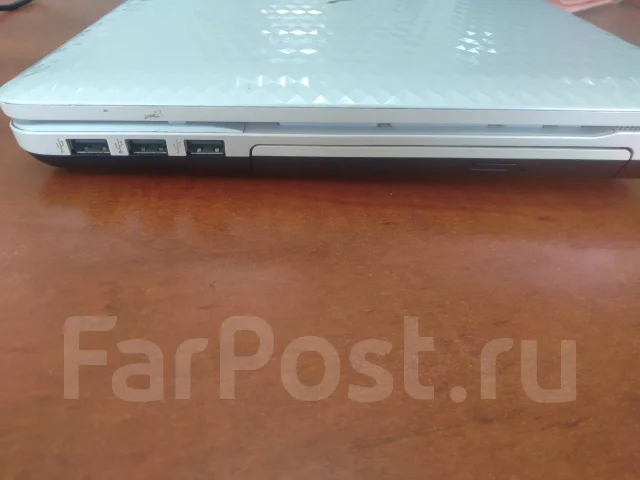 Sony VAIO PCG-71812V. ��� 4 ��, ���� 320���, WiFi: 1 ����