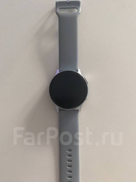 Samsung Galaxy Watch Active2. GPS, NFC, IP68 