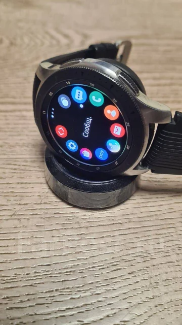 Samsung Galaxy Watch ����