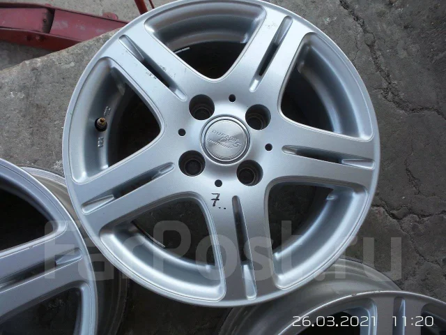 Dunlop Dufact DF5. 5.5x14", 4x100, ET38 ����
