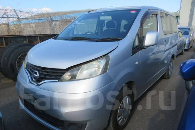 Nissan NV200 ����