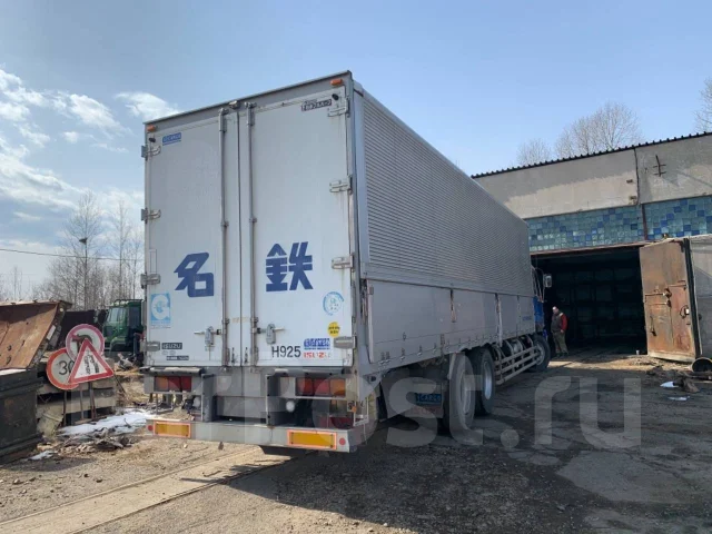 Isuzu Giga ����