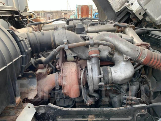 Isuzu Giga ����