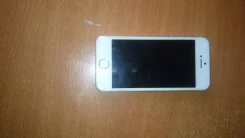 Apple iPhone 5. �/�, �����, 4G LTE ����