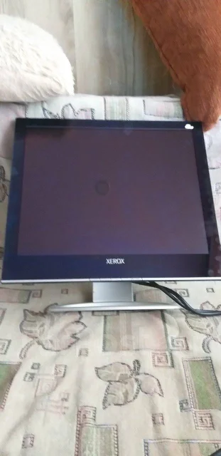Xerox. 19" ����