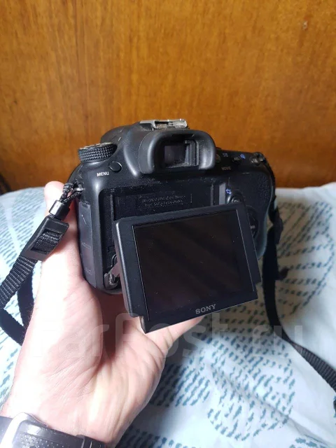 Sony Alpha SLT-A58 ����