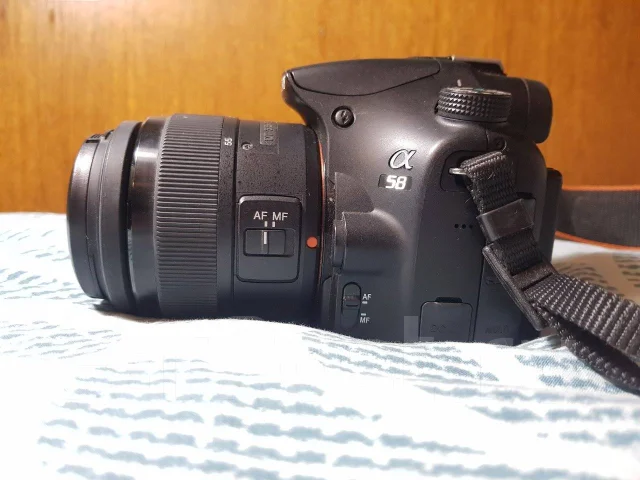 Sony Alpha SLT-A58 ����