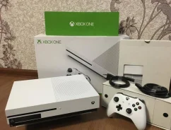 Microsoft Xbox One S ����