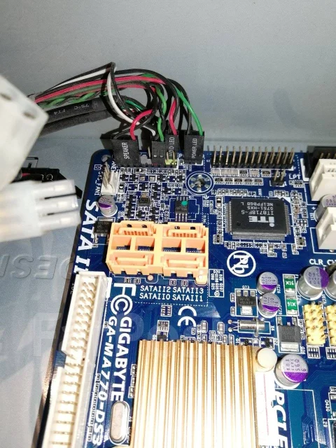 Socket AM2+ ����