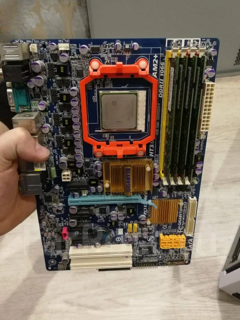Socket AM2+ ����