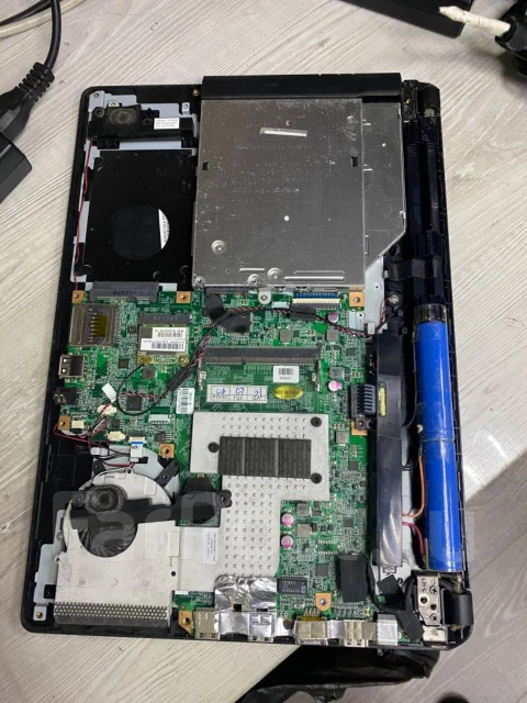 DEXP Athena T143 ����