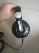 Sennheiser HD 215 ����