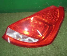 ������ ������ �������� ������ Ford Fiesta (CB1) ����
