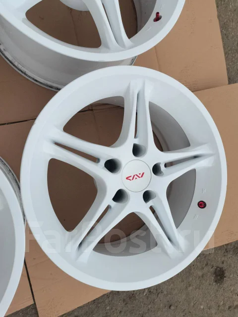 AWS. 9.0x17", 5x114.3, ET19 ����