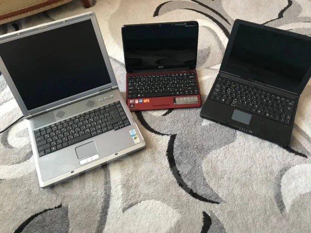 Fujitsu Siemens. WiFi: 1 ����