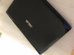 Asus K42J. 14", 2,4����, ��� 4 ��, ���� 120���, WiFi: 1, Bluetooth: 1 ����