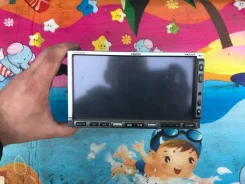 Clarion MAX760HD ����