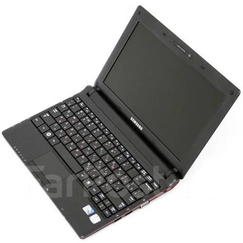 Samsung N145 Plus. 10.1", ��� 2048 ��, ���� 250���, WiFi: 1, Bluetooth: 1, ����������� �� 8��. ����