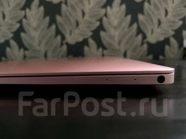 Apple MacBook 12 2016 Early. 12", 1,1����, ��� 8 ��, ���� 256���, WiFi: 1, Bluetooth: 1, ����������� �� 10��. ����
