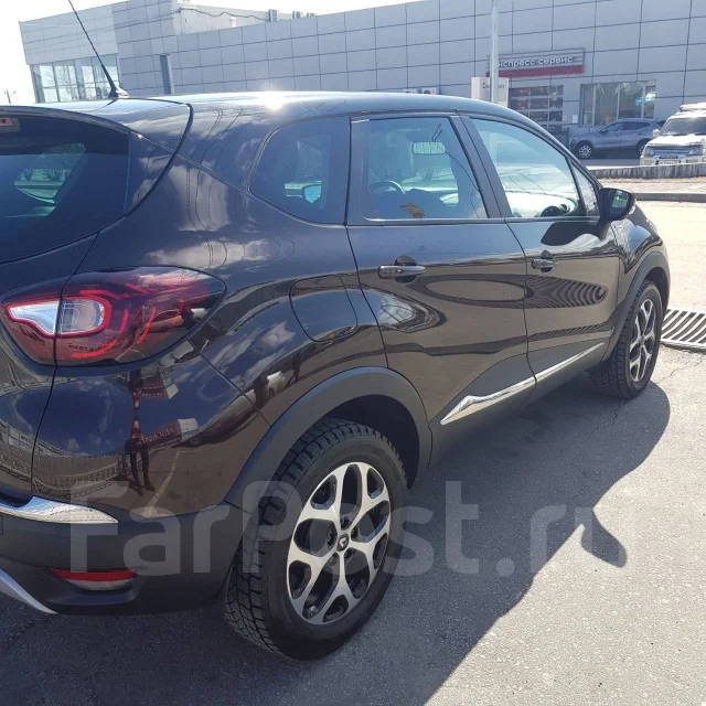 Renault Kaptur. ��������, ��������, 1.6 (114��.�.), ������, 31 700����. �� ����