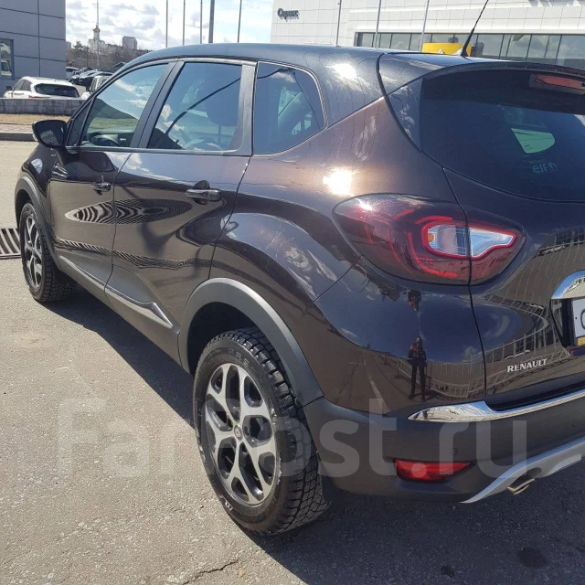 Renault Kaptur. ��������, ��������, 1.6 (114��.�.), ������, 31 700����. �� ����