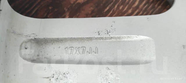 Alze. 7.0x17", 5x100, ET50 ����