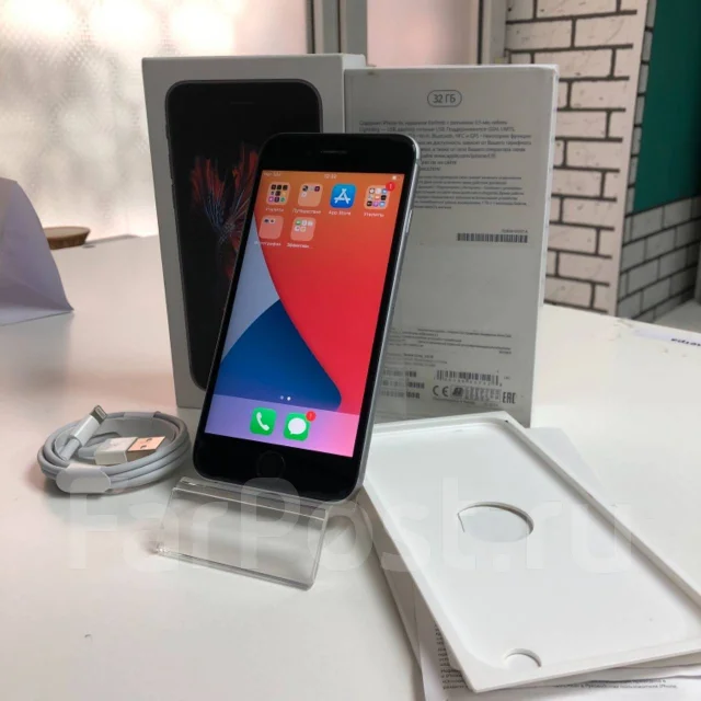 Apple iPhone 6s. �/�, �����, 3G, 4G LTE, NFC ����