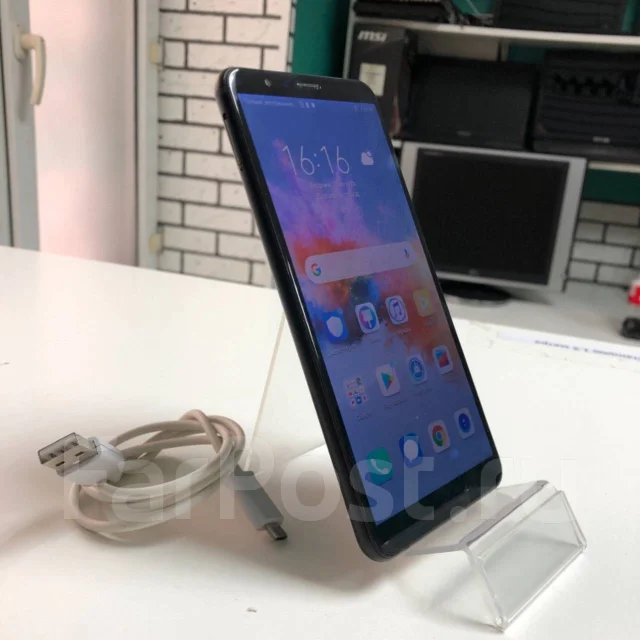 Honor 7X. �/�, ������, 3G, 4G LTE, Dual-SIM ����