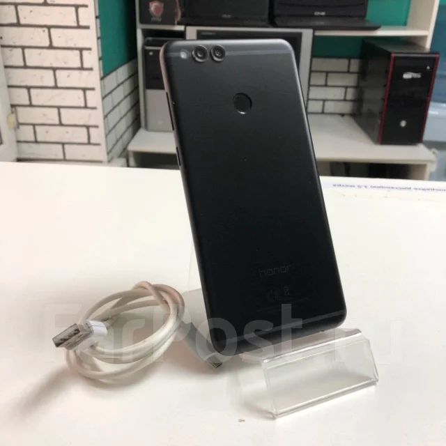 Honor 7X. �/�, ������, 3G, 4G LTE, Dual-SIM ����