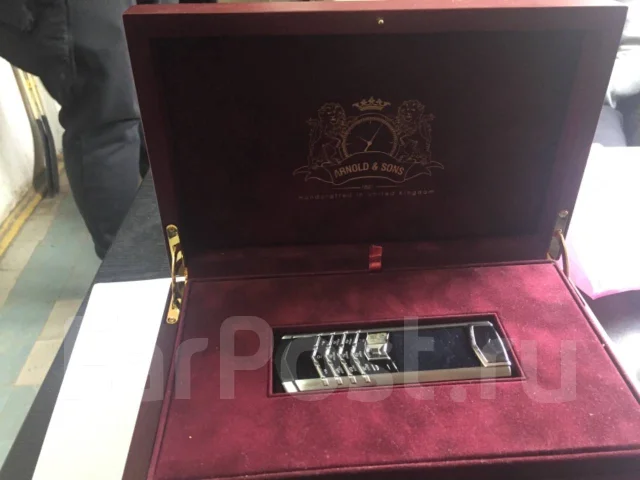 Vertu Constellation. �/�, ������ ����