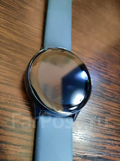 Samsung Galaxy Watch Active. NFC, IP68 ����