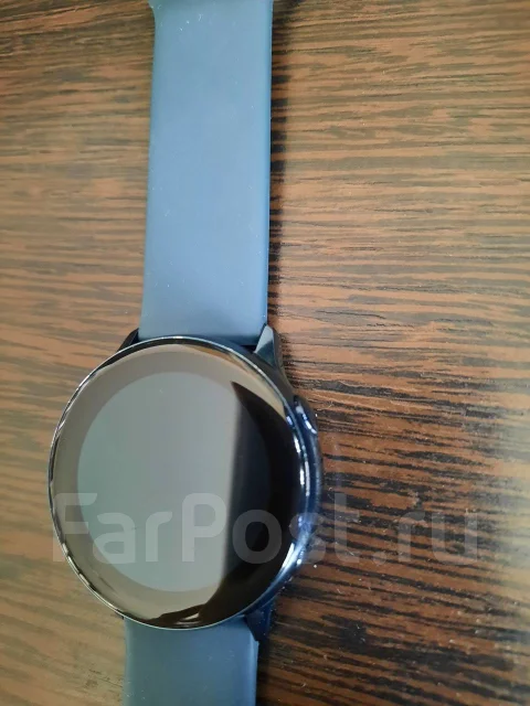 Samsung Galaxy Watch Active. NFC, IP68 ����