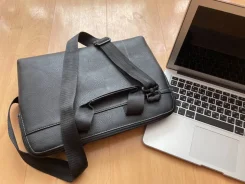 Apple MacBook Air 13 2017 Mid. 13.3", 1,8����, ��� 8 ��, ���� 128���, WiFi, Bluetooth, ����������� �� 10��. ����